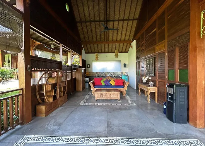 Villa Tirta Padi *