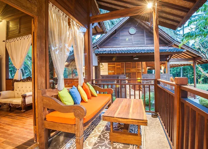 Tirta Padi Villa *
